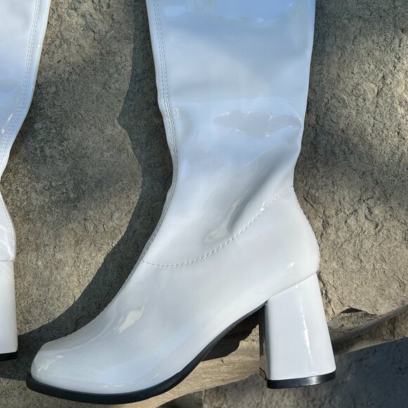 Ellie White Heeled Boots - Picture 10 of 14